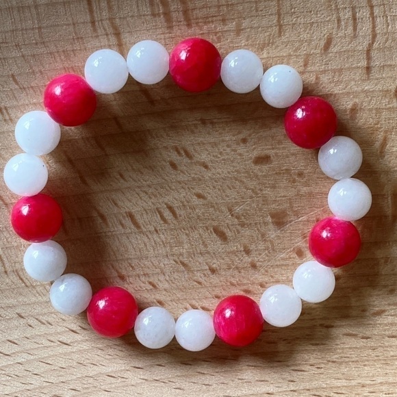 PINK Jade & Milky White Jade Stretch Bracelet - Picture 4 of 10